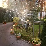 Hotel Riverbank House 3*