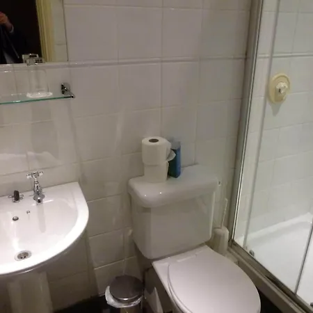 Hotell Riverbank House