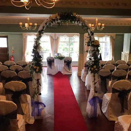 Hotel Riverbank House Ferrybank