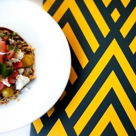 Riverbank House 3* Ferrybank