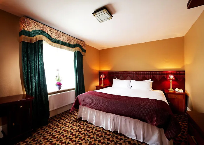 Riverbank House Hotel